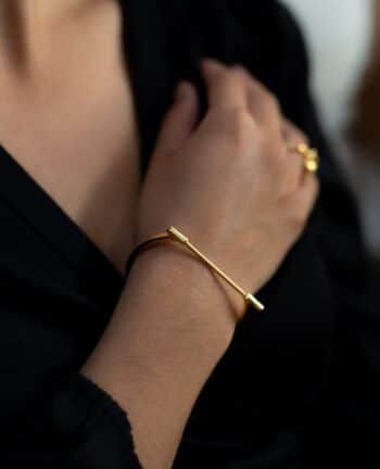 Armreif Omega S, Edelstahl vergoldet