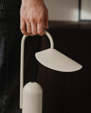 Arum portable lamp, Cashmere