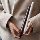 Stab-Kalenderkerze, deep wine