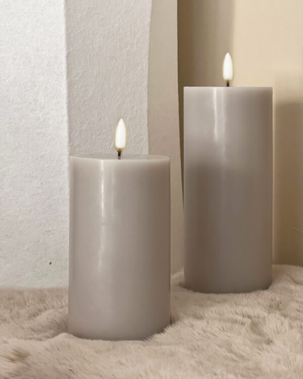 Stumpenkerze LED 8x15, oyster grey