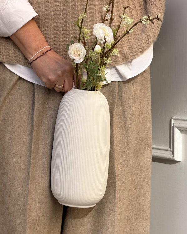 Elva Vase, Offwhite