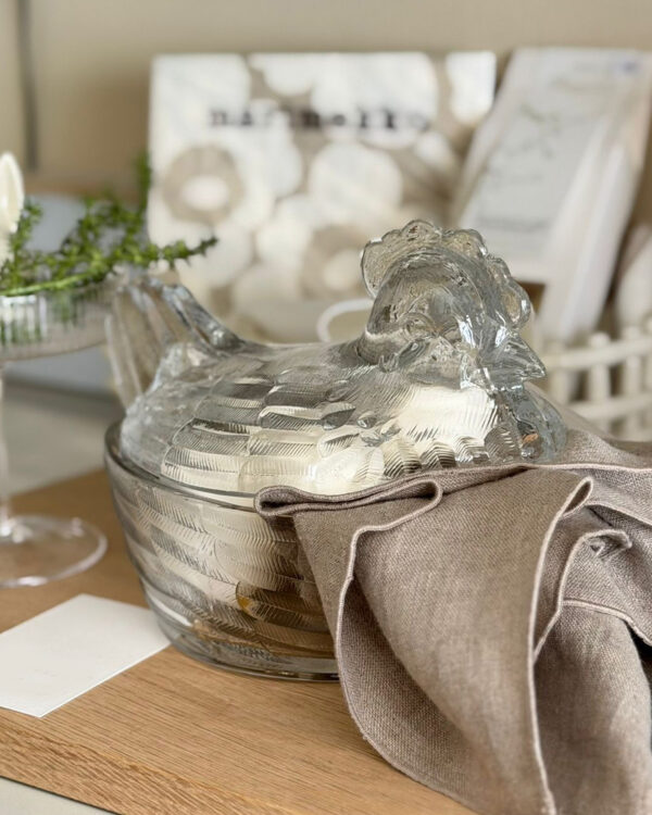 Nordic Hen Bunny Bonbonniere