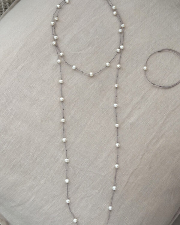FLOAT Pearl Halskette, taupe