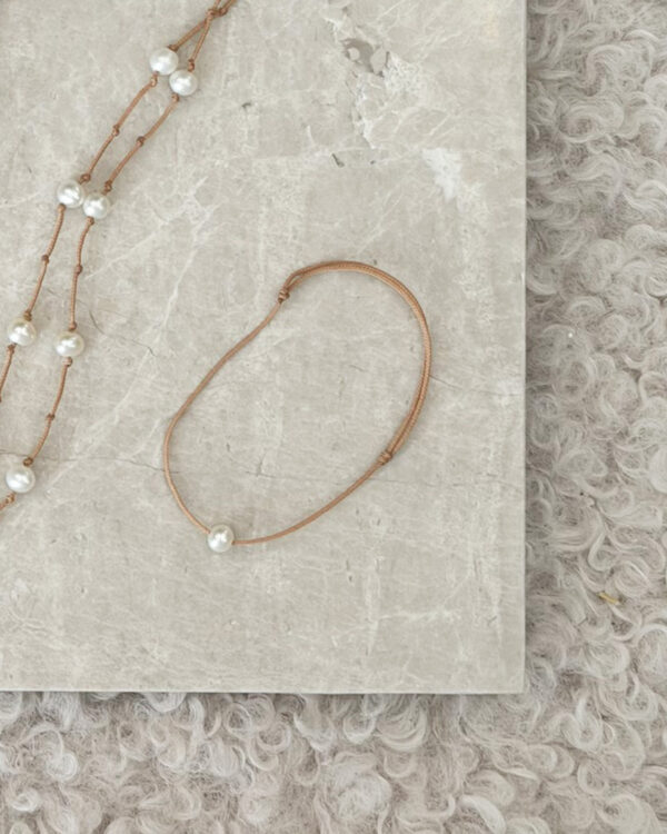 FLOAT Pearl Bracelet, nude