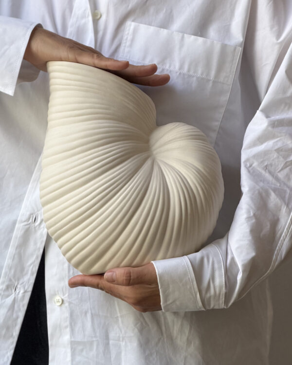 Shell Vase, Offwhite