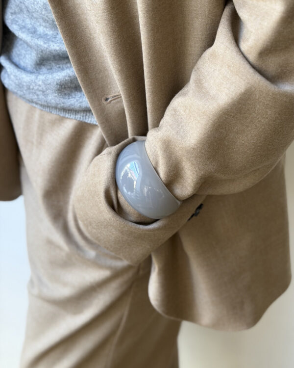 FLOW Bracelet light grey, breit